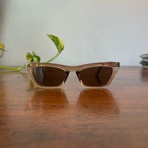 VINTAGE STYLE SUNGLASSES
